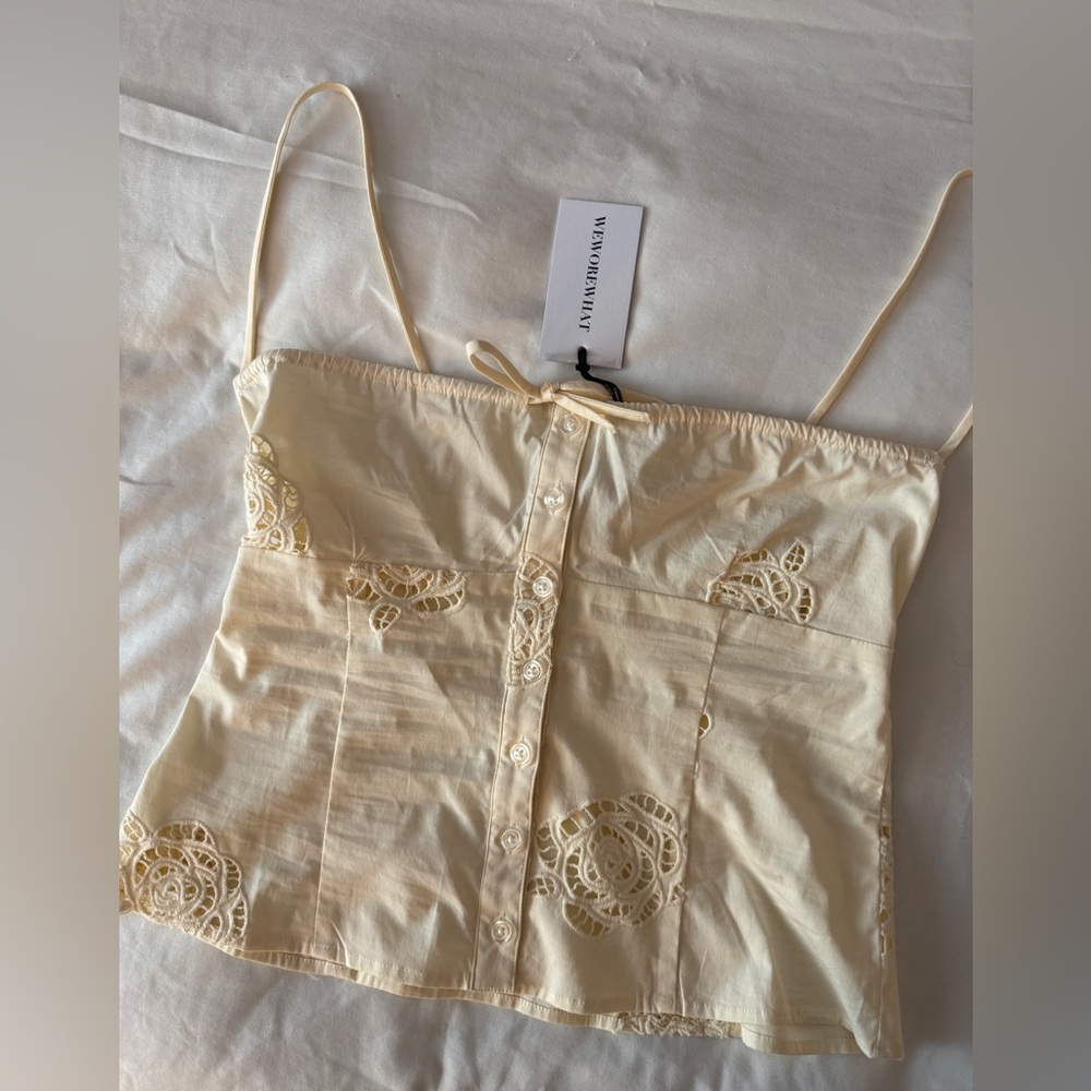 Cream Floral Lace Cut Out Top - Picture 3 of 5